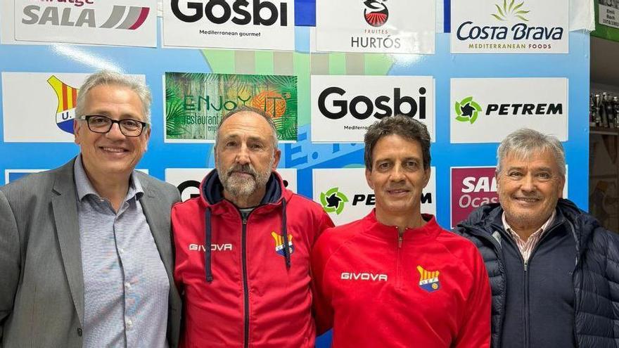 Dani Sala, Arseni Comas, Jordi Grabulosa i Nitus Santos, abans del primer entrenament del nou cos tècnic