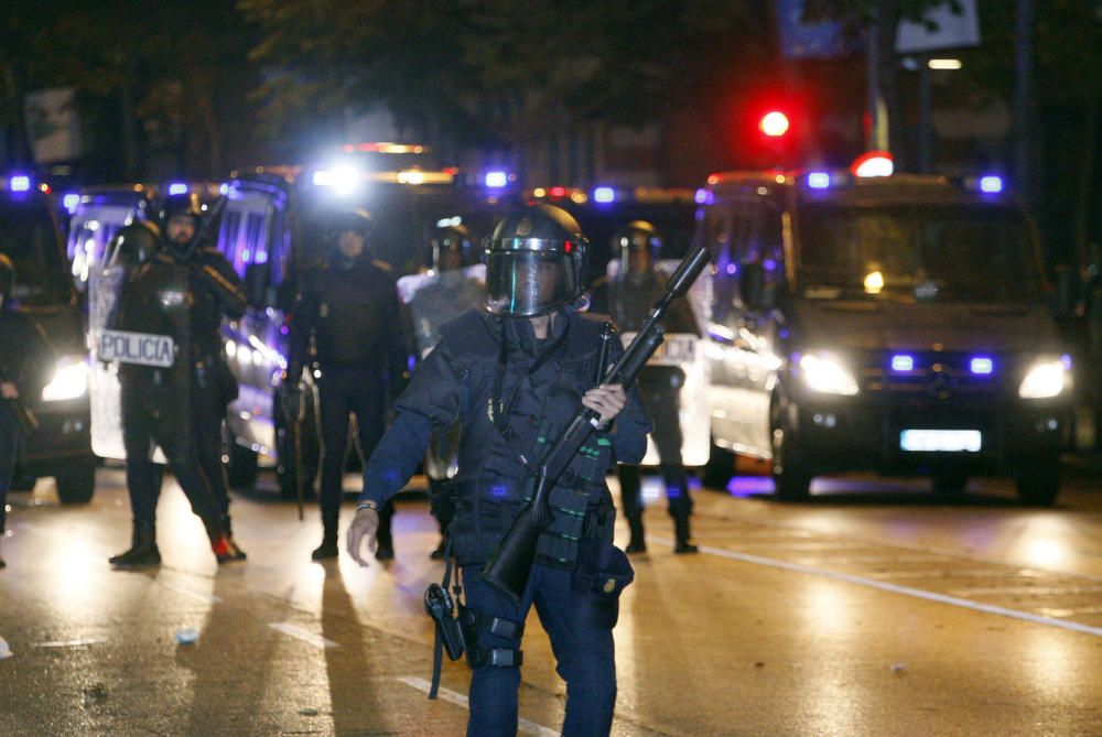 Galeria de fotos: Enfrontaments a Girona entre manifestants i policia