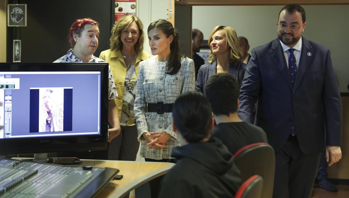 La Reina Letizia, en su visita al CISLAN.