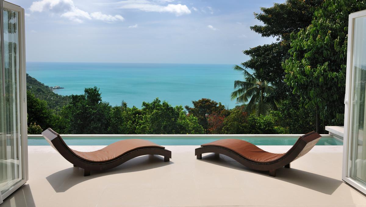 Los hoteles en Seychelles ofrecen una experiencia de lujo en plena naturaleza. Los resorts se enfocan en la privacidad, la gastronomía internacional y el cuidado del medio ambiente.