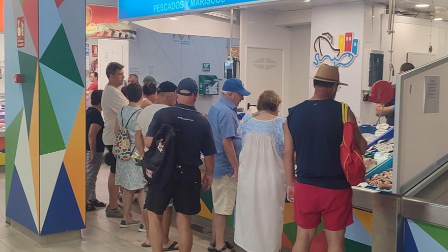 El Mercado Municipal de Benidorm relanza su oferta con la suma de tres nuevos puestos