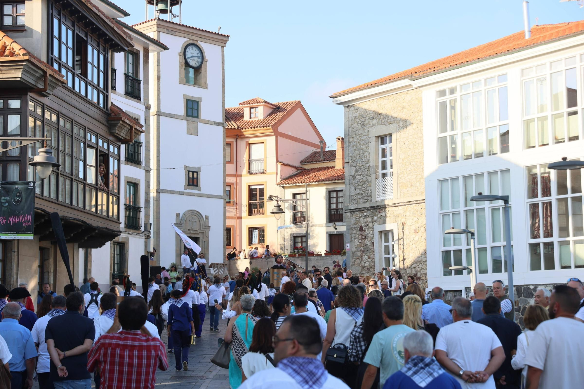 EN IMÁGENES: La procesión de "la llamada de la mar" en el Carmen de Luanco