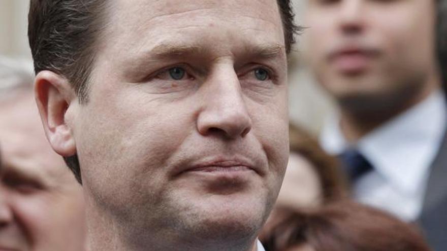 El candidato liberal Nick Clegg no ha logrado los resultados esperados