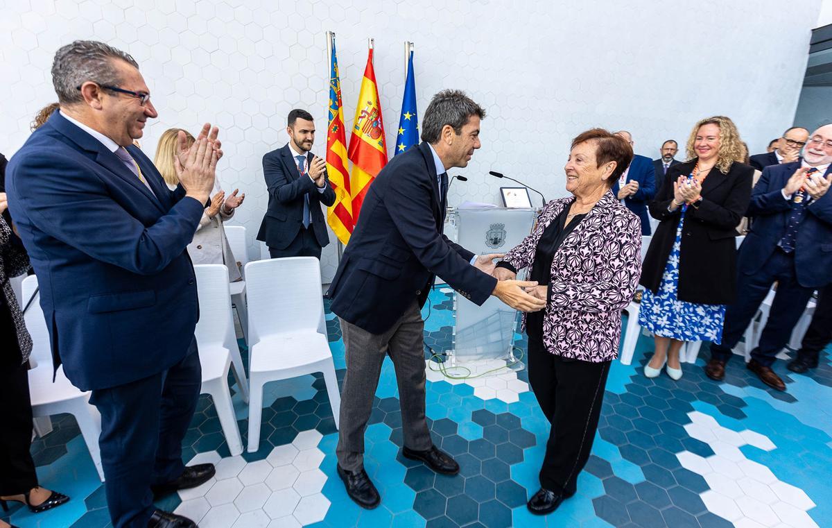 Mazón celebra el Día de la Constitución en Benidorm