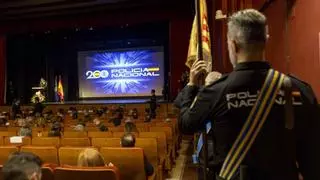 La Policía Nacional celebra en Alicante su 202 aniversario y entrega más de 30 distinciones