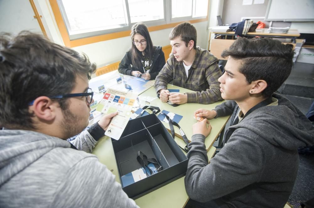 Más de una decena de centros educativos acogen desde el 24 de abril hasta el 6 de mayo los talleres de Aprendenergía ideados para acercar a los más jóvenes el mundo de la energía.