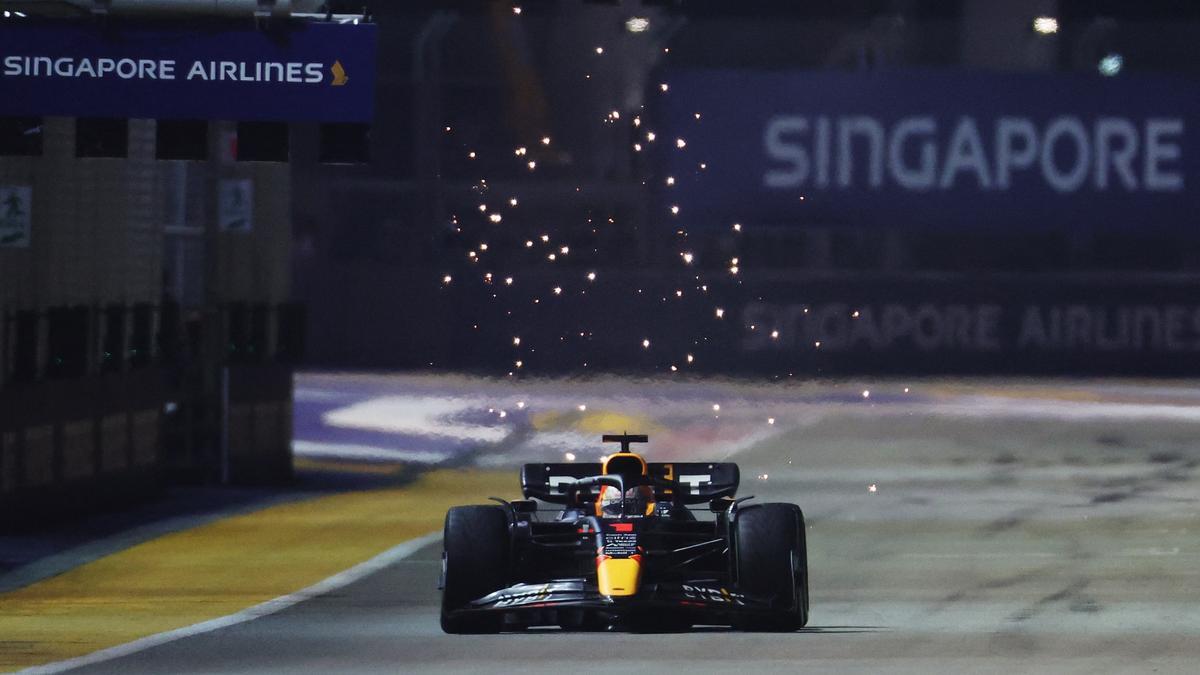 Max Verstapen, en el circuito de Marina Bay, en Singapur.