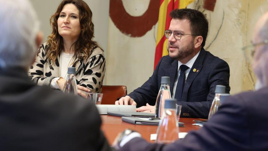 El president del Govern, Pere Aragonès, i la vicepresidenta, Laura Vilagrà, al Consell Executiu