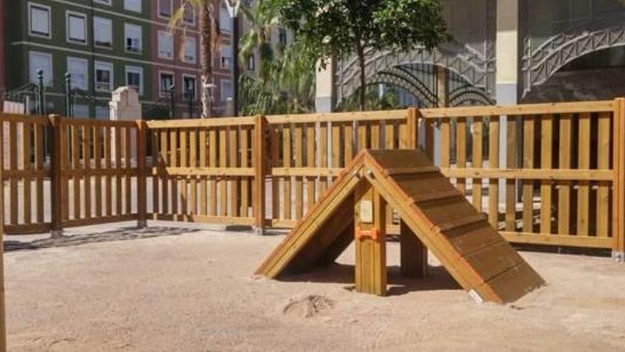 València descarta los horarios para perros en los parques y opta por zonas de socialización