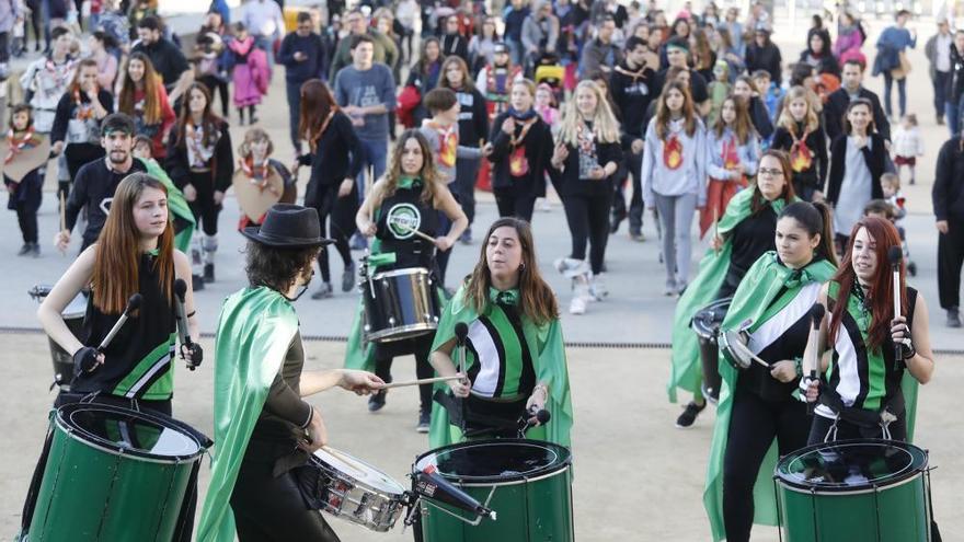 Carnaval 2019: Rua del barri del Güell i la Devesa