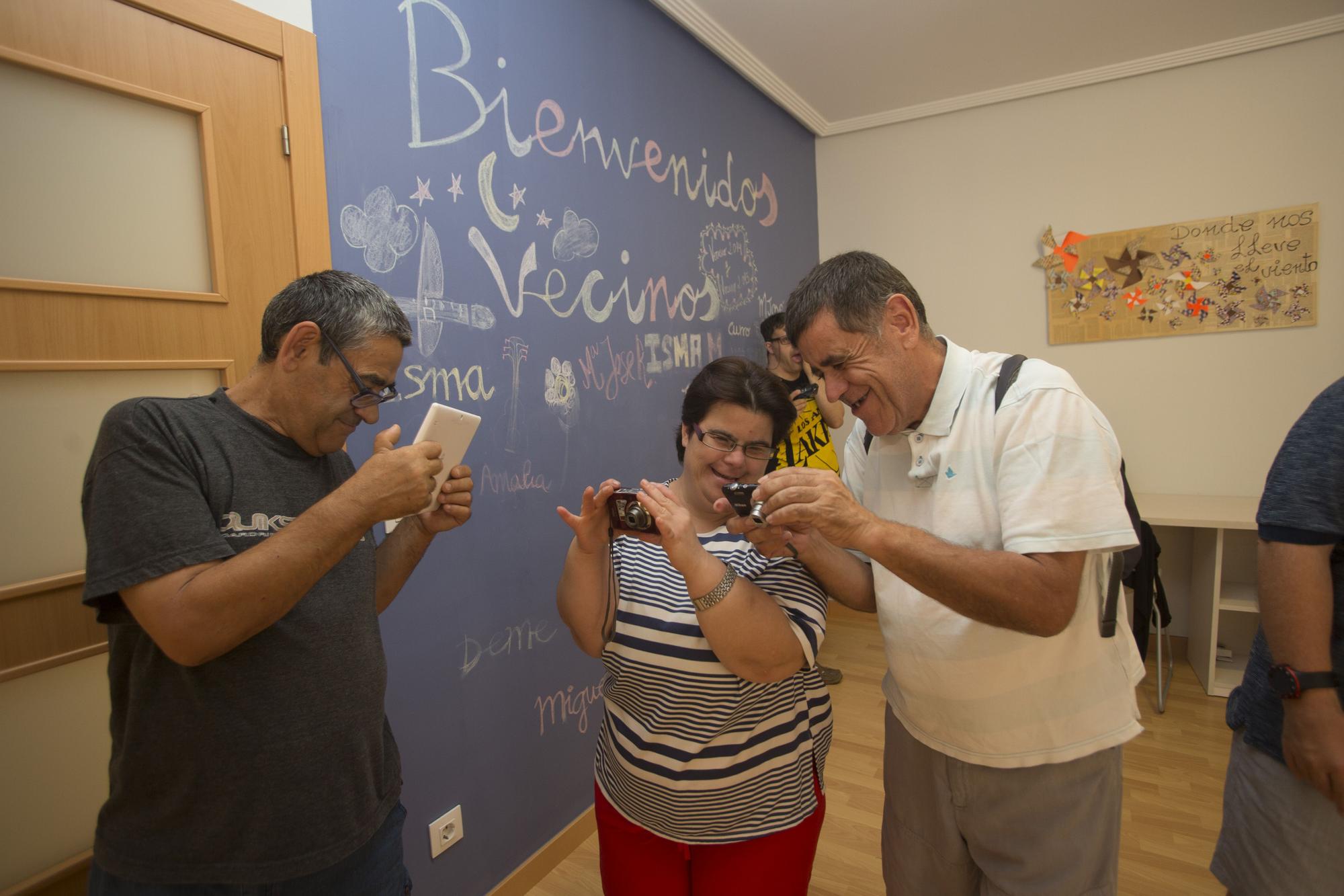 Exposición al aire libre en Alicante "Me Ves, en comunidad. Fotógraf@s con discapacidad"