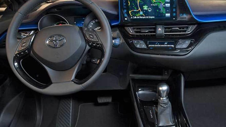 Interior del Toyota C-HR.