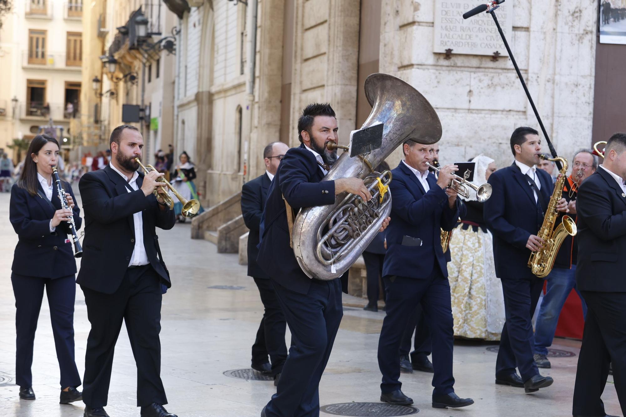 Fallas 2023 | Antología de músicos en la Ofrenda del día 17