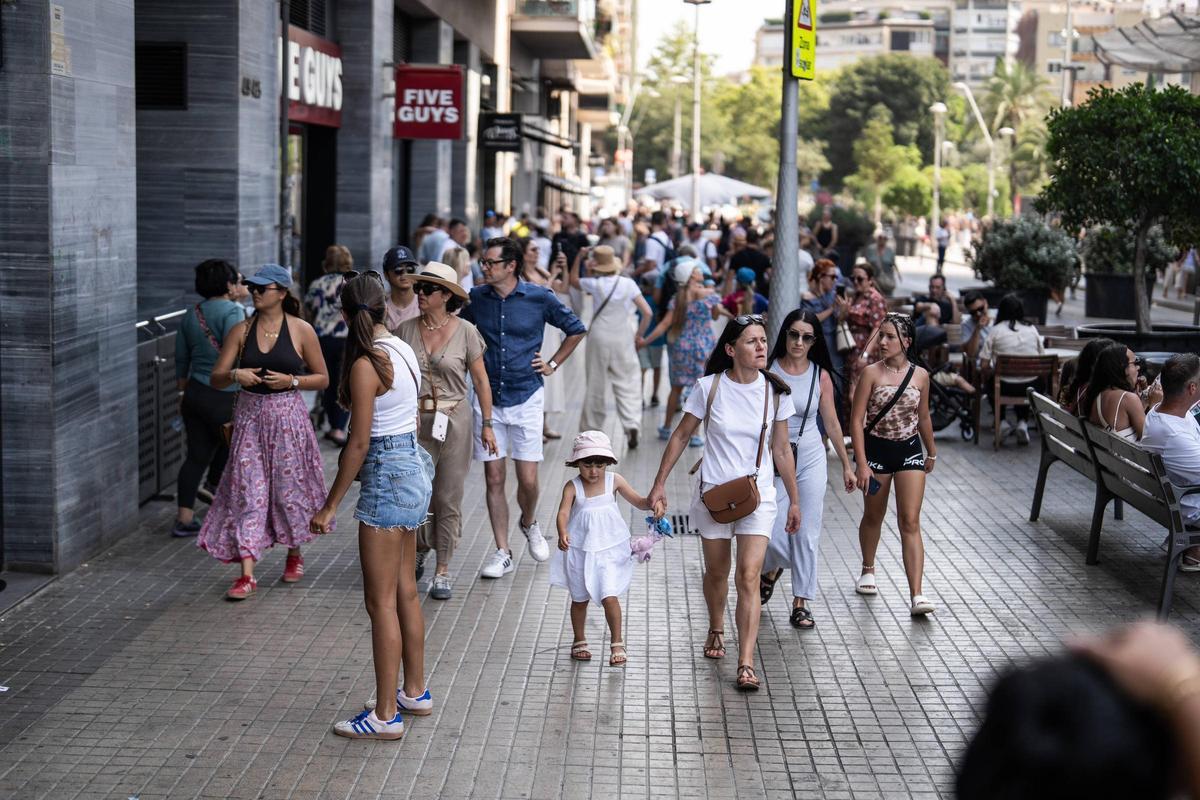 La calle Provença junto a la Sagrada Familia, zona cero de conflictos por la masificación turística