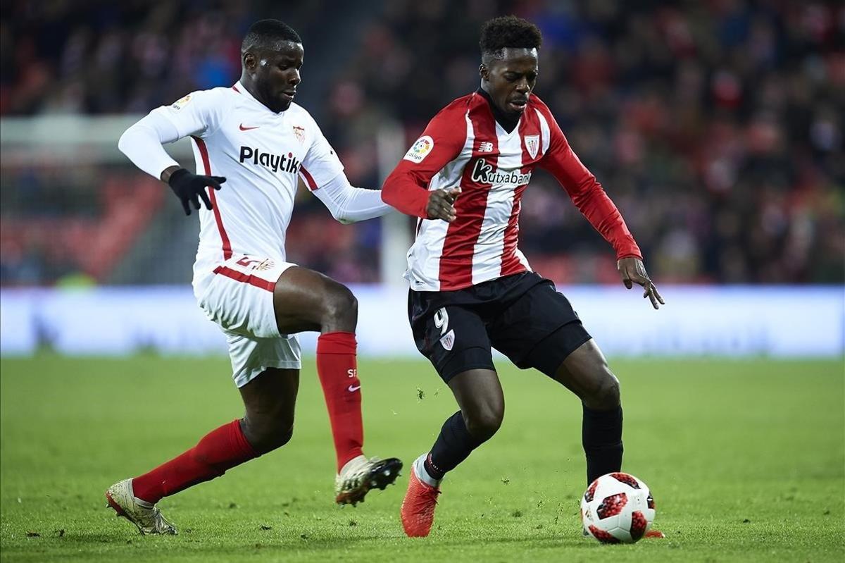 zentauroepp46495827 bilbao  spain   january 10  ibrahim amadou of sevilla fc com190111112001