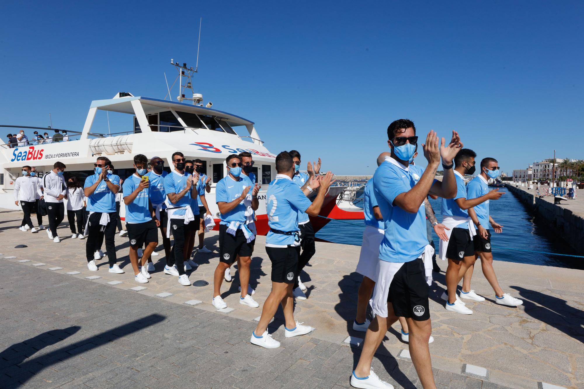 Imágenes de la celebración en casa de la UD Ibiza