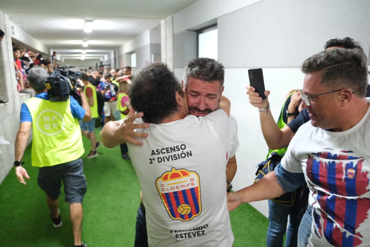 Fernando Estévez, técnico del Eldense, emocionado