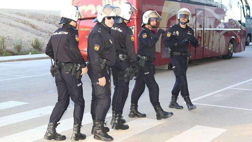 Un centenar de policías vigilarán el derbi