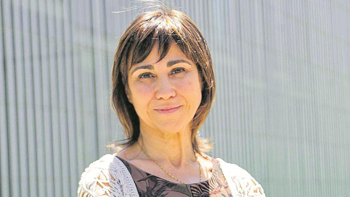 La vila-realense María Jesús Vicent posa tras la entrevista.