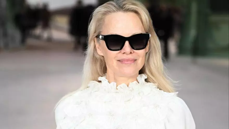Pamela Anderson (59 años) cree que la riqueza puede generar una sensación de ‘vacío’: "No somos solo animales salvajes entre las sábanas”.