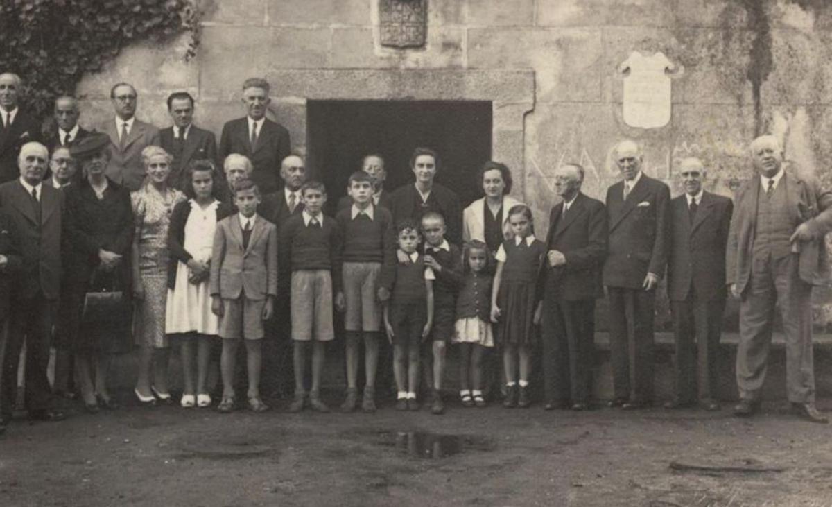Retrato familiar en la casa (la más pequeña, la madre de Maricruz).
