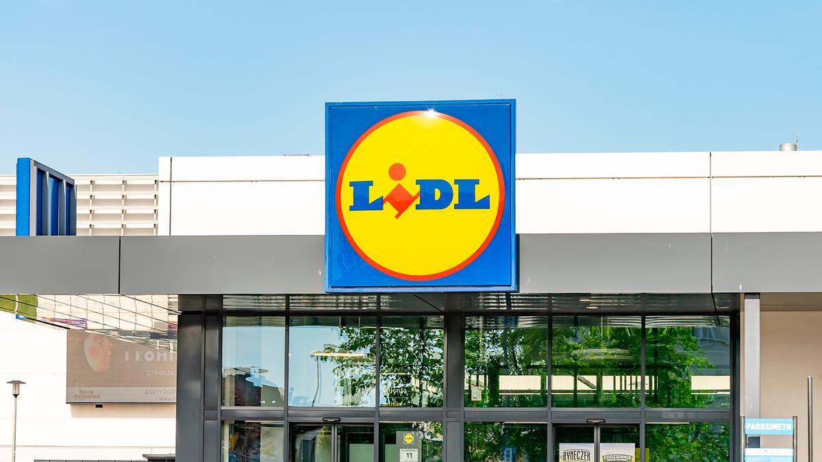 Mañana se esperan colas kilométricas en Lidl para conseguir el tendedero de terraza en torre más barato del mercado: seca toda tu ropa por solo 34,99 euros