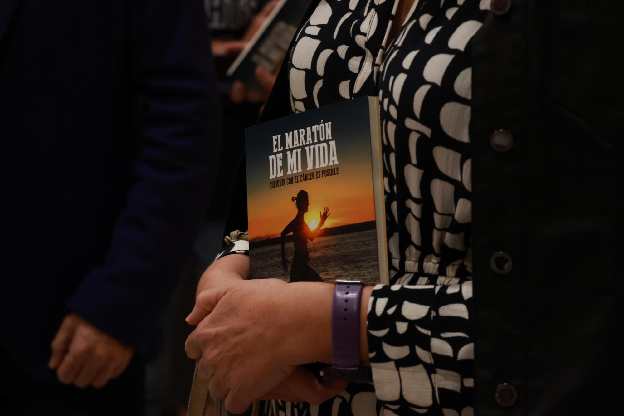 Inma Castell presenta su libro 'El maratón de mi vida' en el Menador