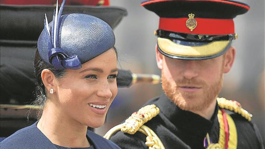 Meghan reaparece en público