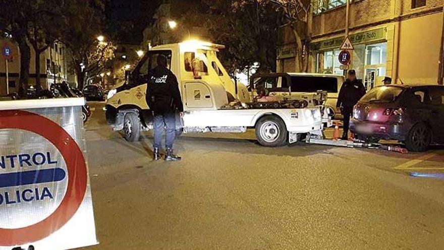 Ebrio, sin carné, sin seguro y con la ITV caducada en Palma