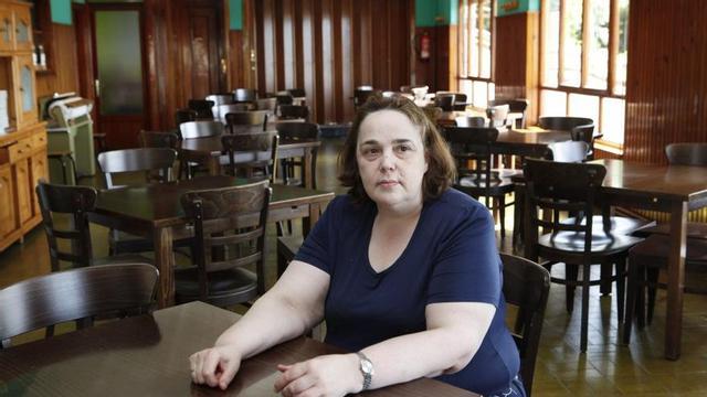 Geli Díaz, en su merendero de La Bombilla en 2016, recién jubilada.  | ÁNGEL GONZÁLEZ