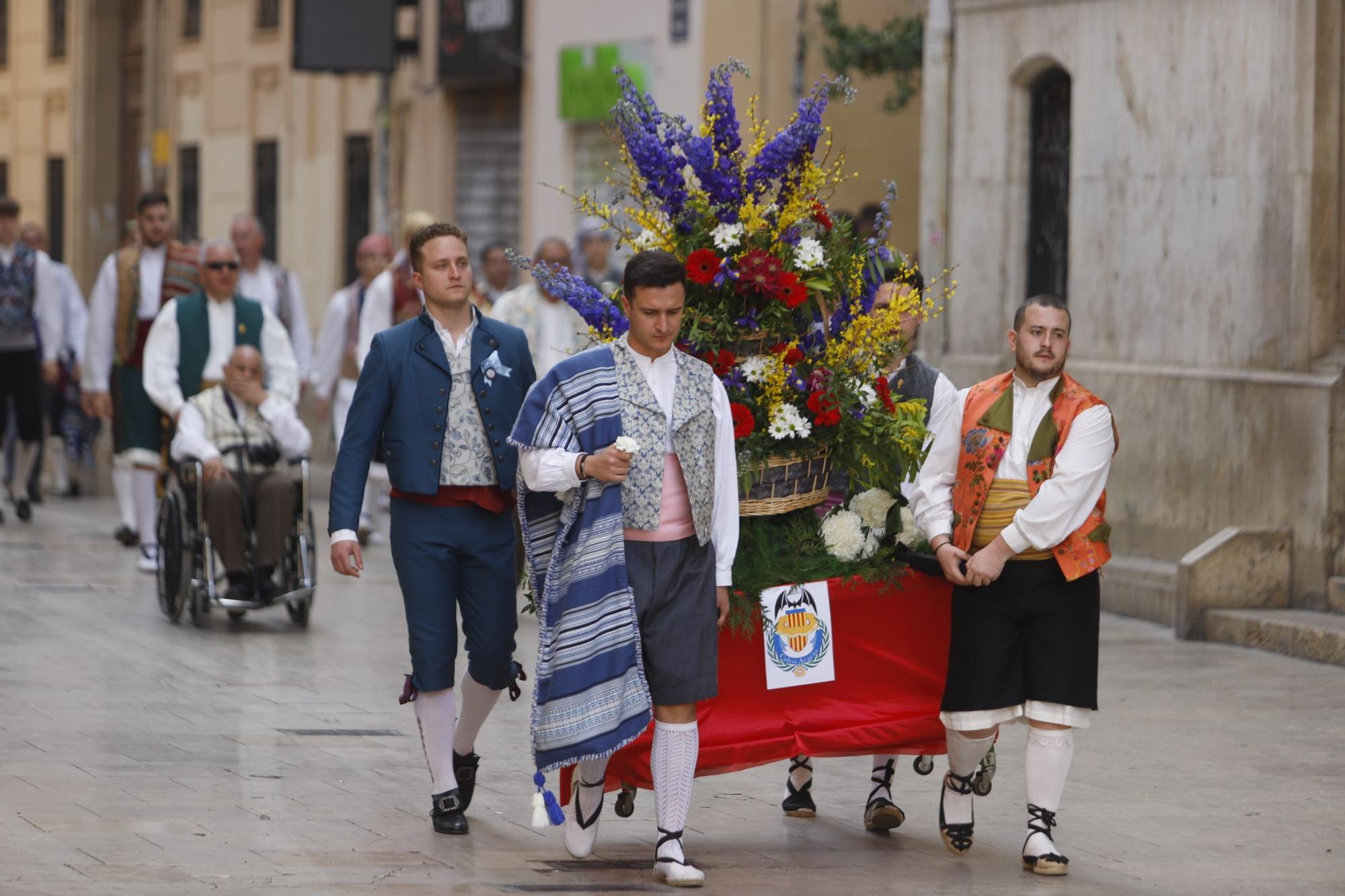 Búscate en el segundo día de la Ofrenda en la calle San Vicente hasta las 17 horas