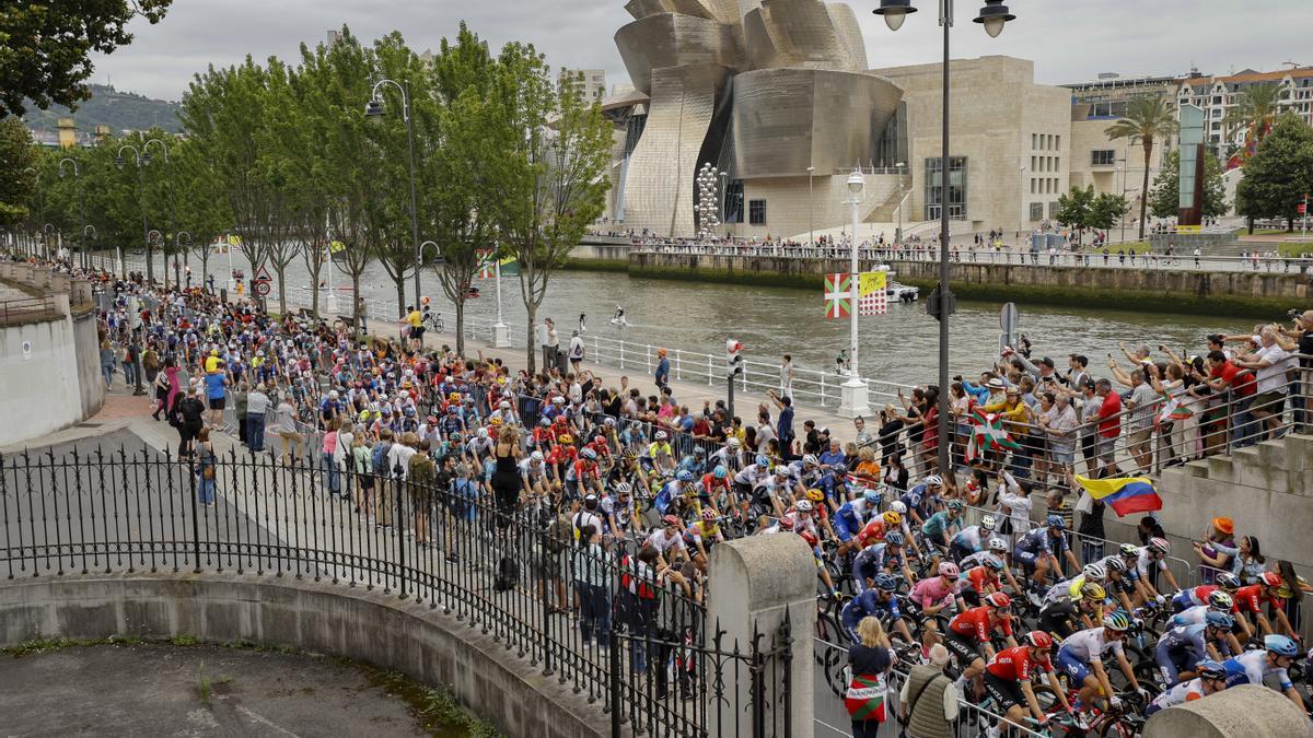 El Tour 2023 arrancó en Bilbao