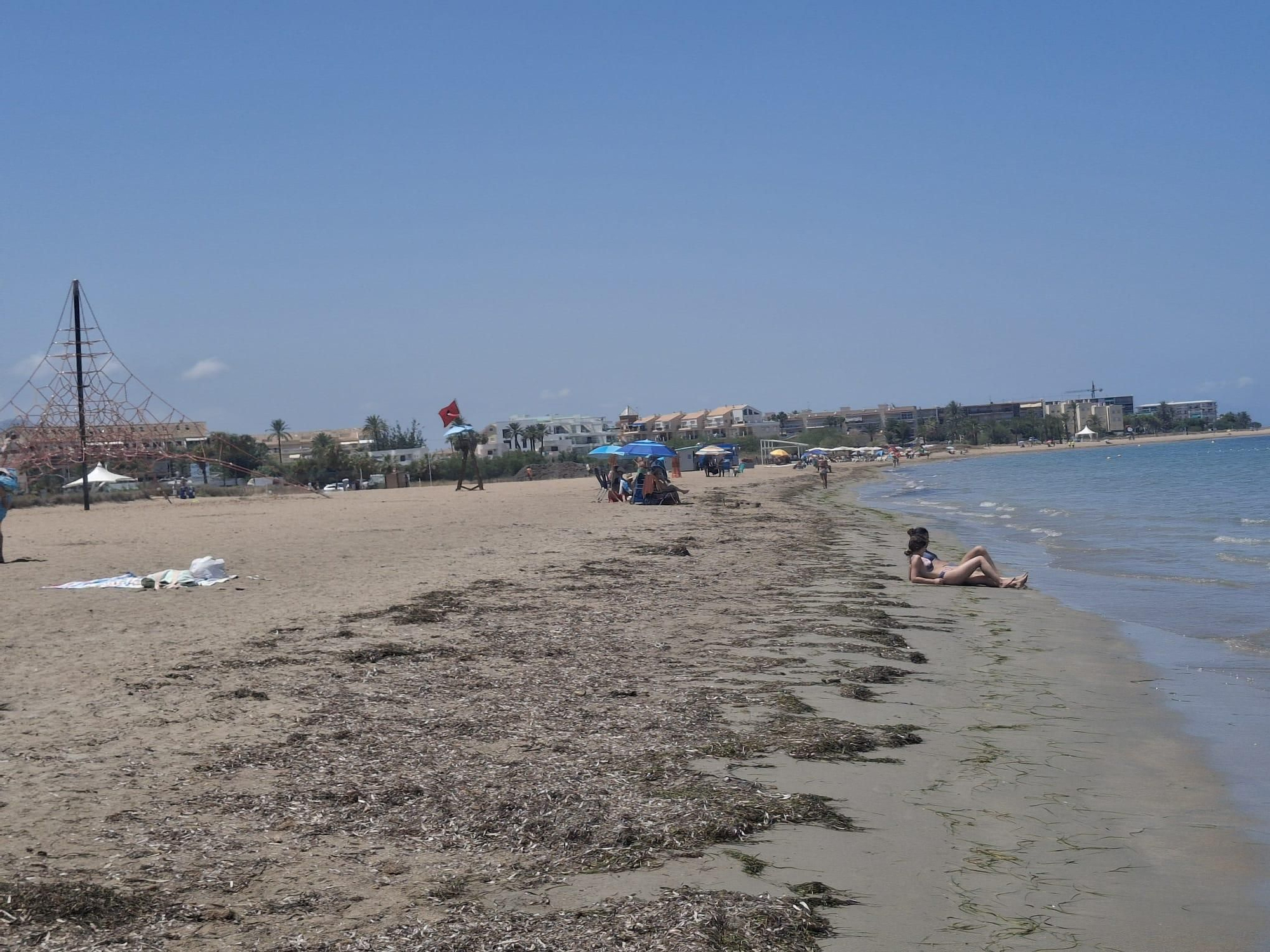 Insólito: playas vacías en Dénia (imágenes)