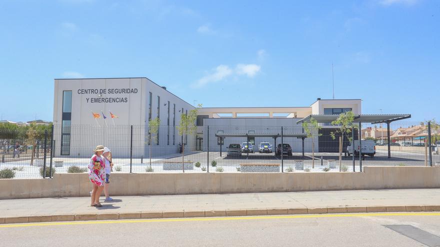Un centro de 4.700 metros cuadrados en Orihuela Costa solo para Policía Local y Extranjería