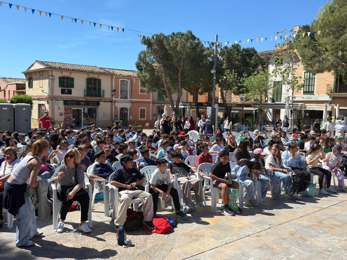 Más de 200 alumnos de centros educativos de Andratx protagoniza la tercera edición de “Musiqueando”