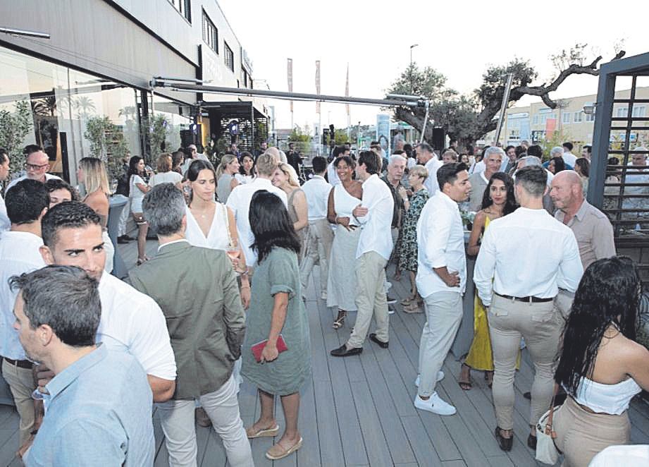 Unos 300 invitados asistieron a la Desing Summer Party de Terraza Balear.