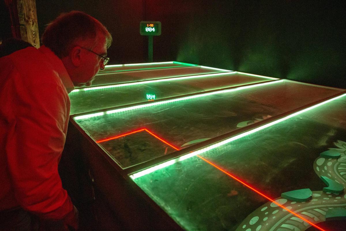 Así es GameSide, el nuevo complejo de ocio inmersivo de Terrassa con juegos de acción, QuizShow y karaoke