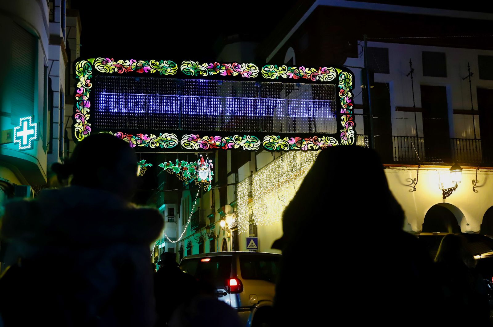 Puente Genil ilumina la Navidad con el estreno mundial de Ecogreenlux