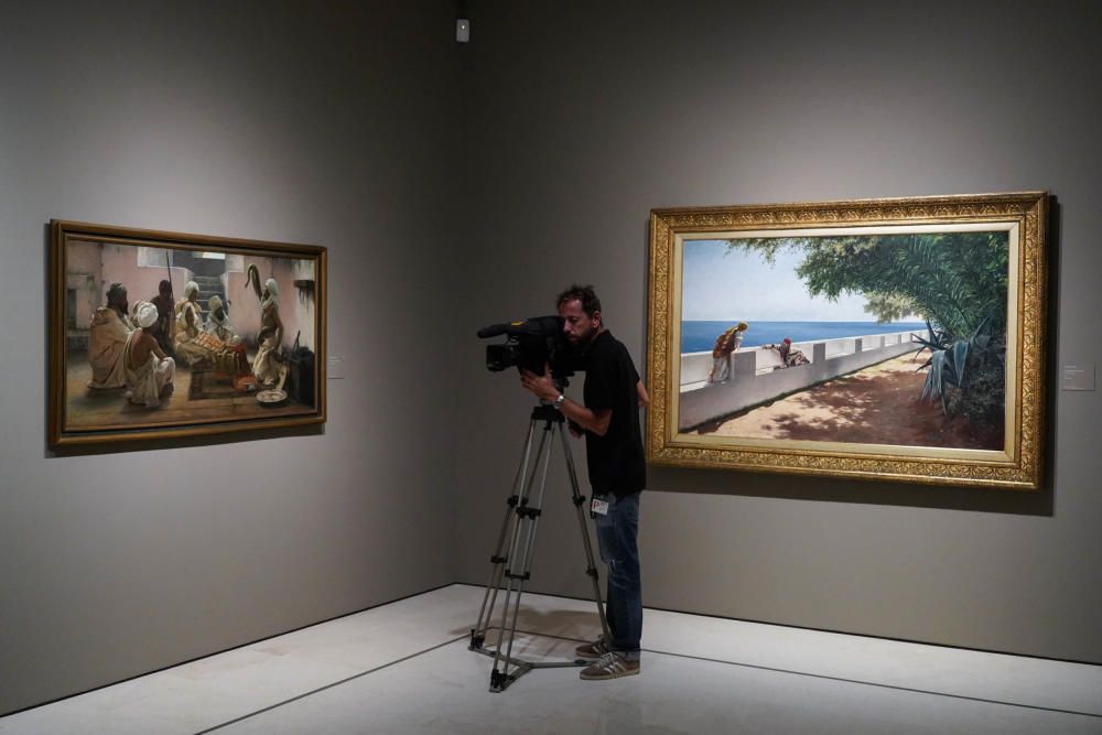 Presentación de la exposición  'Fantasía árabe. Pintura orientalista en España (1860-1900)' en el Museo Carmen Thyssen.