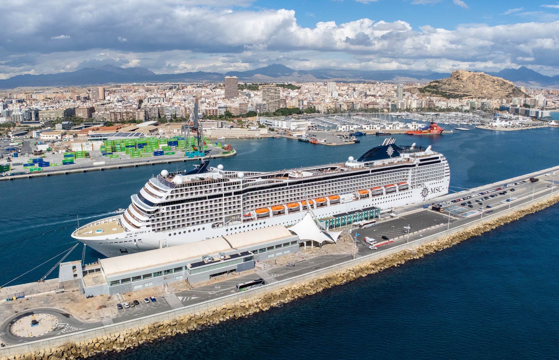 INFORMACIÓN celebra en el  MSC Music la Iª Gala de los Premios Turismo