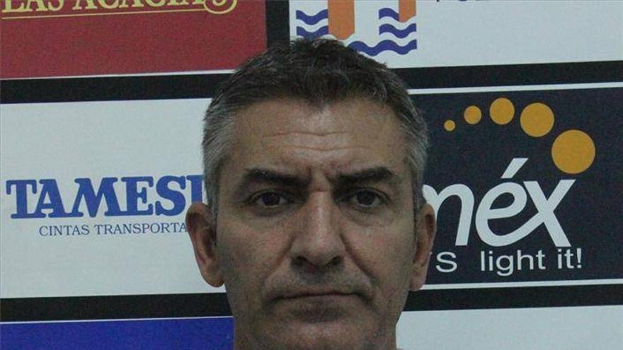 Barbeito avisa de que el Puerto Sagunto estará "en la zona media" de la liga