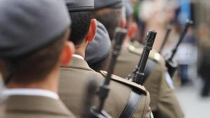 Nueve militares fueron rápidamente evacuados al Hospital de Huesca y posteriormente, dos de ellos, al Hospital General de la Defensa de Zaragoza.