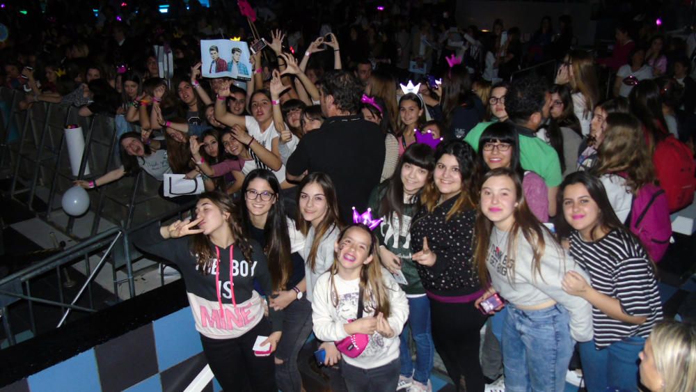 Gemeliers embogeix les adolescents gironines en un concert a Girona