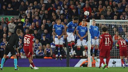 Rangers - Liverpool | El gol de Trent Alexander-Arnold