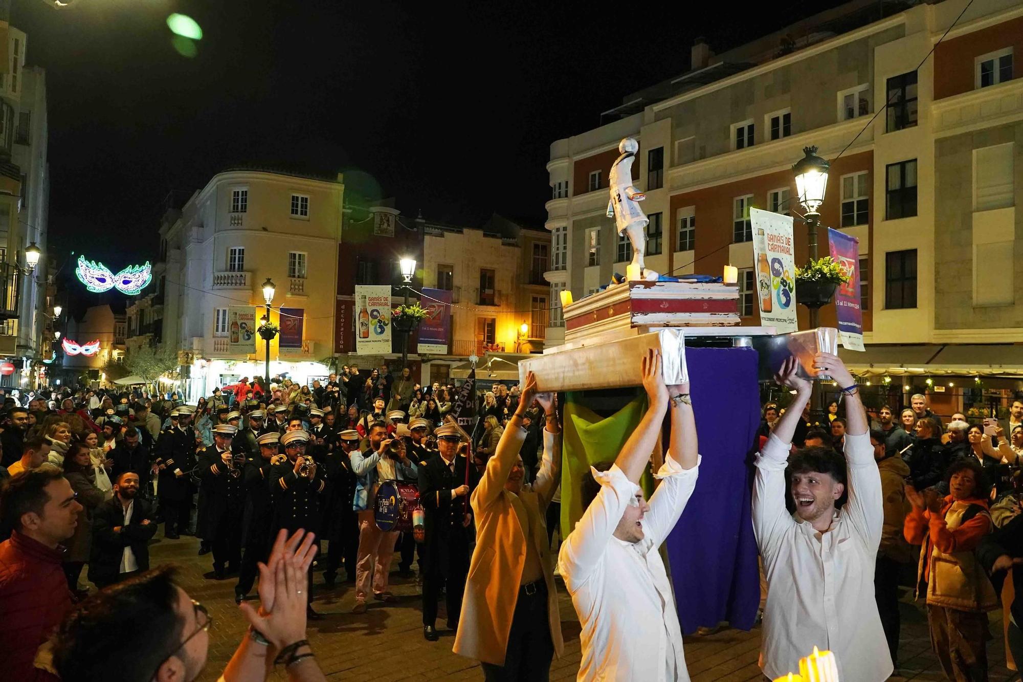 Los disfraces de la final de COAC del Carnaval de Málaga de 2024