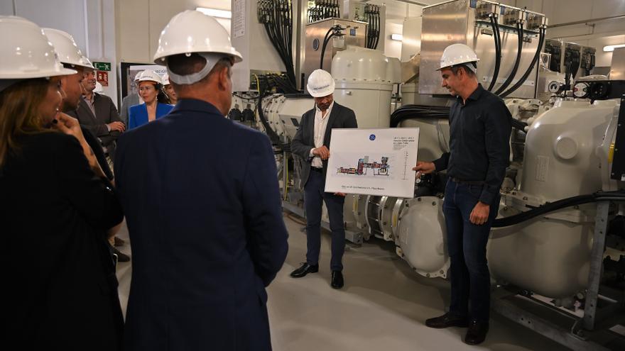 El nuevo cable eléctrico submarino entre Lanzarote y Fuerteventura entra en funcionamiento