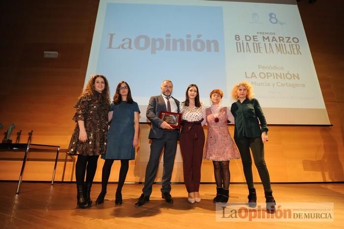 Entrega de los Premios 8 de Marzo de la Comunidad