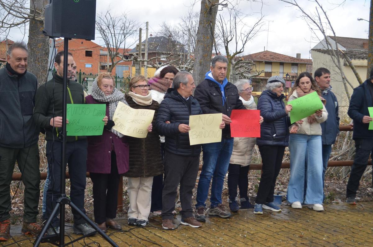 Asistentes a la concentración en San Pedro de Ceque.