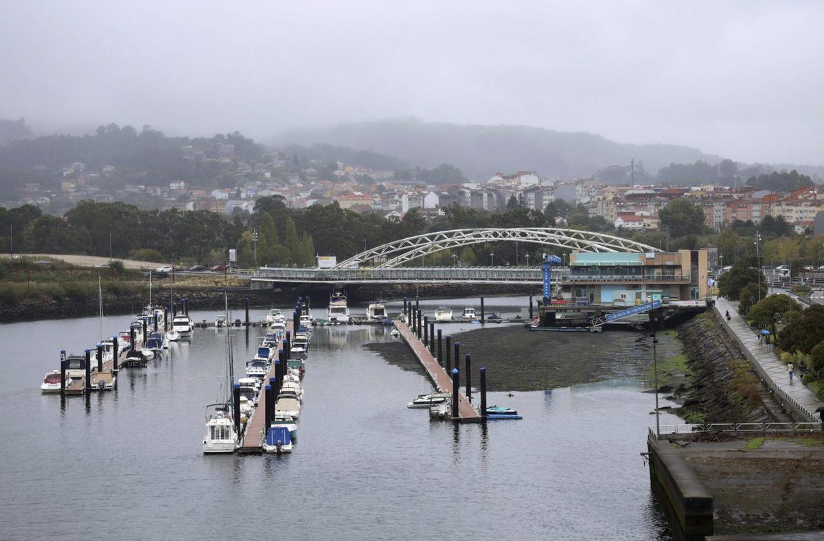 Vista del Club Naval con lodos. | GUSTAVO SANTOS