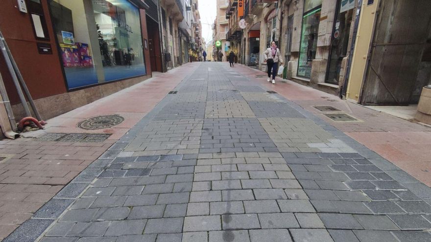El proyecto de pavimentación de La Rúa licitado en 180.000 euros queda desierto
